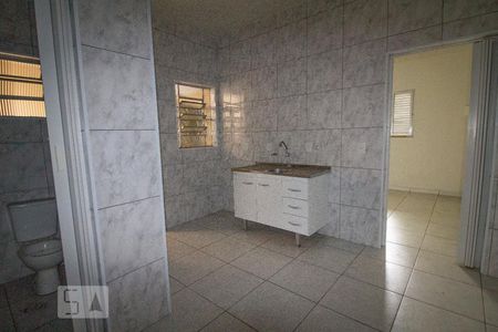 cozinha de casa para alugar com 1 quarto, 60m² em Vila Gustavo, São Paulo