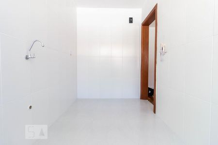 Cozinha de apartamento para alugar com 2 quartos, 56m² em Passo da Areia, Porto Alegre