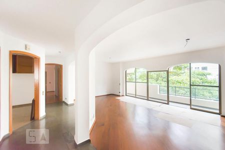 Sala de apartamento à venda com 3 quartos, 138m² em Indianópolis, São Paulo