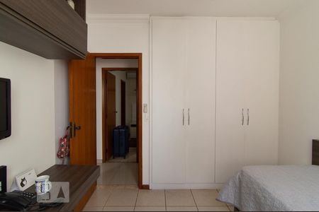 Quarto 2 de apartamento para alugar com 3 quartos, 80m² em Castelo, Belo Horizonte