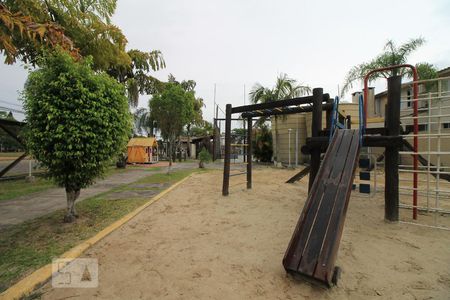 Área Comum - Playground de casa de condomínio à venda com 4 quartos, 108m² em Humaitá, Porto Alegre