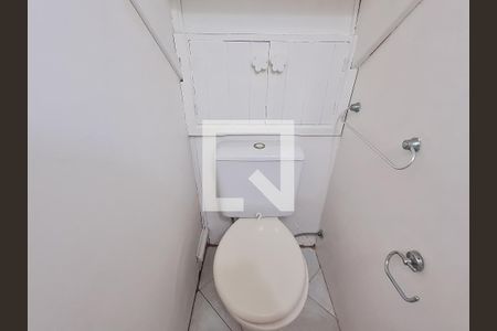 Lavabo de casa de condomínio para alugar com 4 quartos, 108m² em Humaitá, Porto Alegre