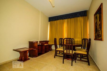 Sala de apartamento para alugar com 2 quartos, 65m² em Copacabana, Rio de Janeiro