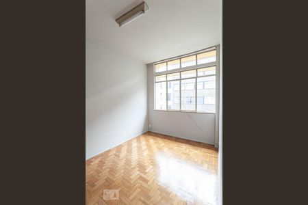 Quarto 2 de apartamento para alugar com 3 quartos, 103m² em Centro, Belo Horizonte