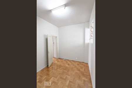 Quarto 1 de apartamento para alugar com 3 quartos, 103m² em Centro, Belo Horizonte