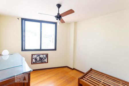 Quarto 2 de apartamento à venda com 3 quartos, 120m² em Icaraí, Niterói