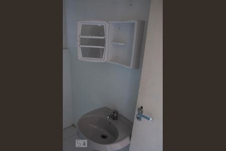 Banheiro de apartamento à venda com 1 quarto, 45m² em Centro Histórico, Porto Alegre