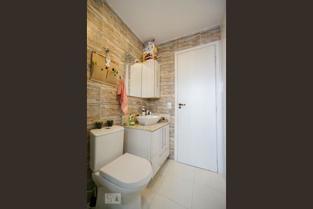 Banheiro de apartamento para alugar com 2 quartos, 47m² em Jardim Independência, São Paulo