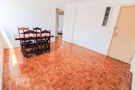 Apartamento para alugar com 60m², 2 quartos e sem vagaSala