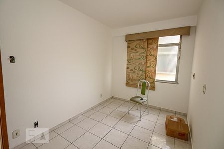 Quarto 1 de apartamento para alugar com 2 quartos, 50m² em Irajá, Rio de Janeiro