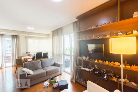 Sala de apartamento à venda com 2 quartos, 133m² em Vila Olímpia, São Paulo