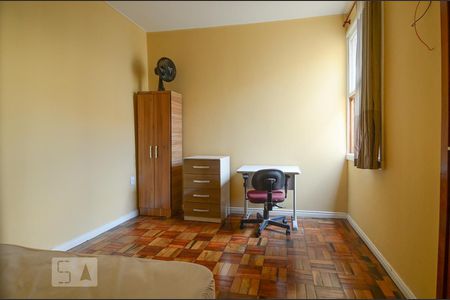 Quarto 1 de apartamento à venda com 2 quartos, 75m² em Azenha, Porto Alegre