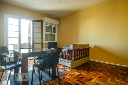 Sala de apartamento à venda com 2 quartos, 75m² em Azenha, Porto Alegre