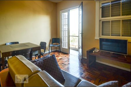 Sala de apartamento à venda com 2 quartos, 75m² em Azenha, Porto Alegre