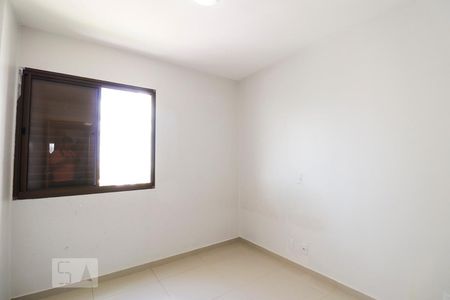 Quarto 2 de apartamento para alugar com 3 quartos, 90m² em Parque Amazônia, Goiânia