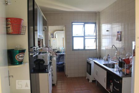 Cozinha de apartamento à venda com 2 quartos, 80m² em Jardim Tamoio, Jundiaí