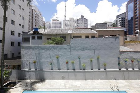 Vista de apartamento à venda com 2 quartos, 70m² em Jardim Paulista, São Paulo