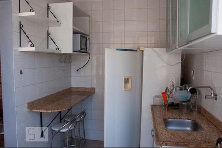 Cozinha de apartamento à venda com 1 quarto, 47m² em Praia de Belas, Porto Alegre