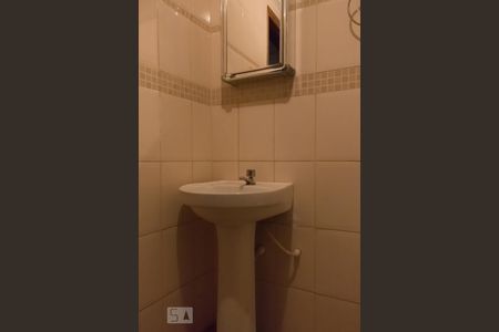 Banheiro  de apartamento para alugar com 1 quarto, 30m² em Guará Ii, Brasília