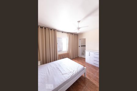 Suite de casa para alugar com 3 quartos, 276m² em Parque Tomas Saraiva, São Paulo