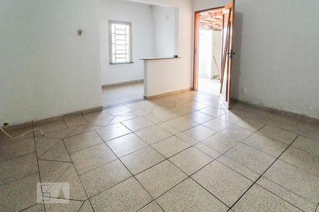 Sala 1 de casa para alugar com 1 quarto, 50m² em St. Bueno, Goiânia