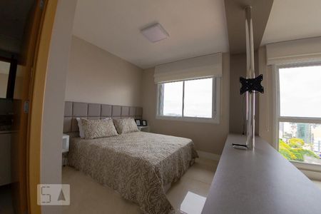 Quarto de kitnet/studio para alugar com 1 quarto, 45m² em Petrópolis, Porto Alegre