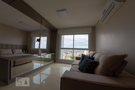 Sala/Quarto de kitnet/studio para alugar com 1 quarto, 45m² em Petrópolis, Porto Alegre