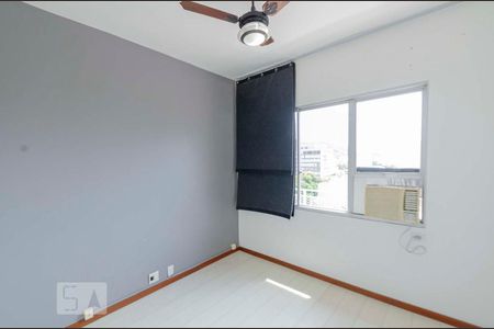 Quarto 2 de apartamento à venda com 3 quartos, 70m² em Grajaú, Rio de Janeiro