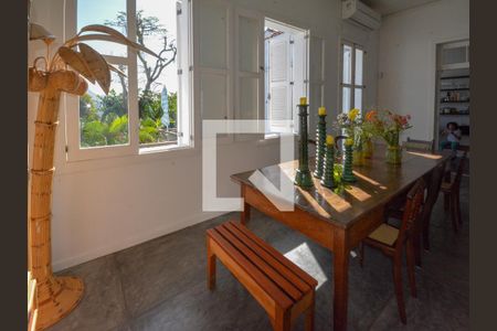 Sala de casa para alugar com 6 quartos, 680m² em Santa Teresa, Rio de Janeiro