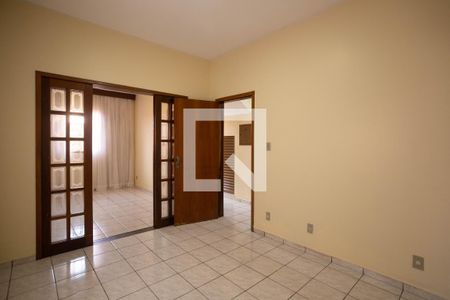 Sala 2 de casa para alugar com 4 quartos, 348m² em Jardim das Esmeraldas, Goiânia