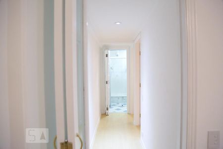 Corredor de apartamento para alugar com 2 quartos, 58m² em Jabaquara, São Paulo