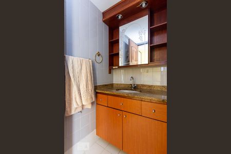 Banheiro Social de apartamento à venda com 2 quartos, 78m² em Icaraí, Niterói