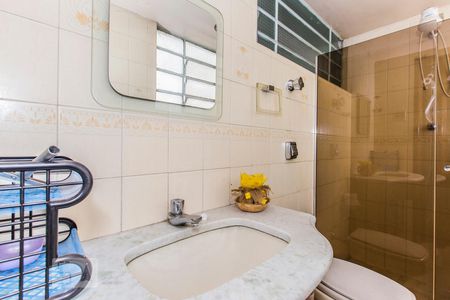 Banheiro de apartamento à venda com 3 quartos, 132m² em Santo Agostinho, Belo Horizonte