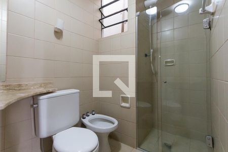 Banheiro de apartamento para alugar com 1 quarto, 36m² em Asa Norte, Brasília