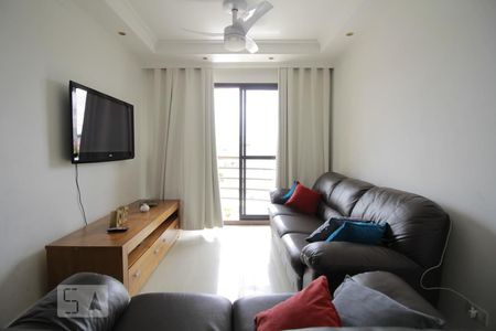 Sala de apartamento à venda com 3 quartos, 76m² em Km 18, Osasco