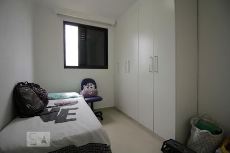 Quarto 1  de apartamento à venda com 3 quartos, 76m² em Km 18, Osasco