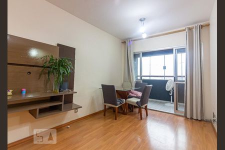 Sala de apartamento para alugar com 3 quartos, 70m² em Jaguaré, São Paulo