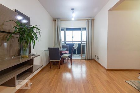 Sala de apartamento para alugar com 3 quartos, 70m² em Jaguaré, São Paulo