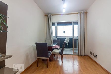 Sala de apartamento para alugar com 3 quartos, 70m² em Jaguaré, São Paulo