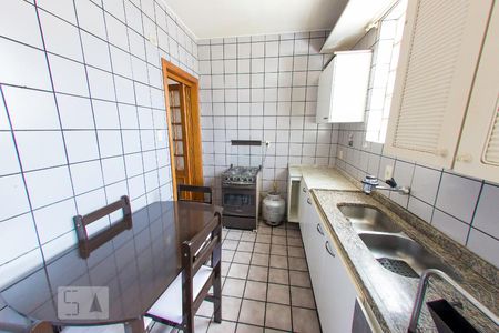 Cozinha de apartamento para alugar com 2 quartos, 78m² em Farroupilha, Porto Alegre