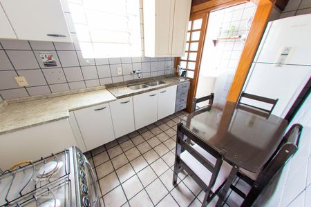 Cozinha de apartamento para alugar com 2 quartos, 78m² em Farroupilha, Porto Alegre