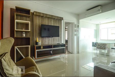 Sala de apartamento para alugar com 2 quartos, 76m² em Tristeza, Porto Alegre