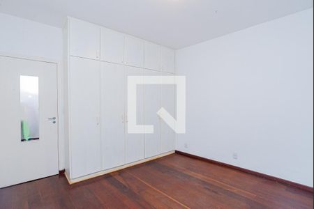 Quarto de casa para alugar com 2 quartos, 225m² em Alto de Pinheiros, São Paulo