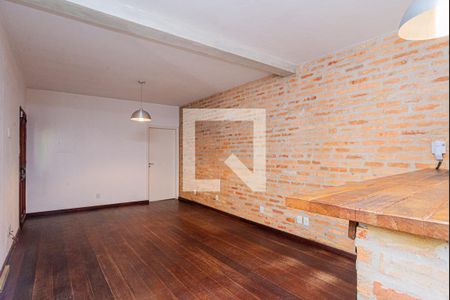 Sala de casa para alugar com 2 quartos, 225m² em Alto de Pinheiros, São Paulo