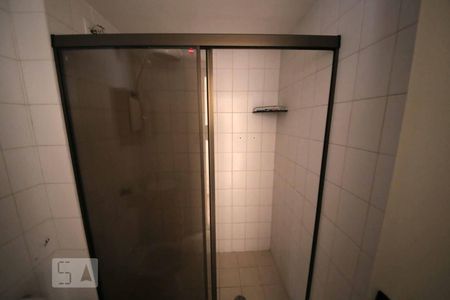 Banheiro de apartamento à venda com 2 quartos, 60m² em Santa Rosa, Niterói