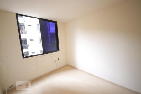 Quarto 1 de apartamento à venda com 2 quartos, 60m² em Santa Rosa, Niterói