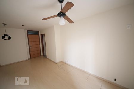 Sala de apartamento à venda com 2 quartos, 60m² em Santa Rosa, Niterói