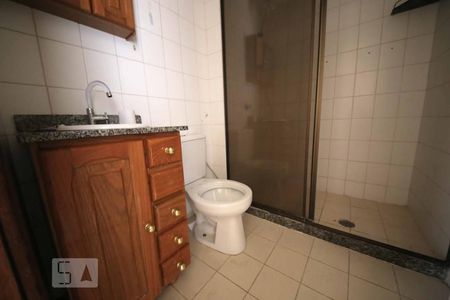 Banheiro de apartamento à venda com 2 quartos, 60m² em Santa Rosa, Niterói