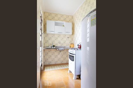Cozinha de apartamento à venda com 1 quarto, 40m² em Chácara das Pedras, Porto Alegre