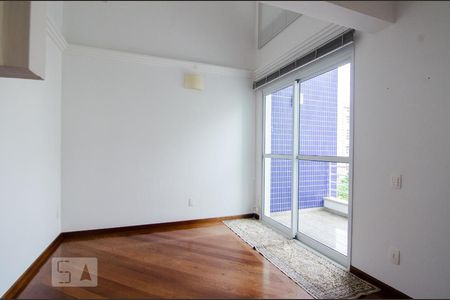 Sala de apartamento para alugar com 1 quarto, 60m² em Cambuí, Campinas